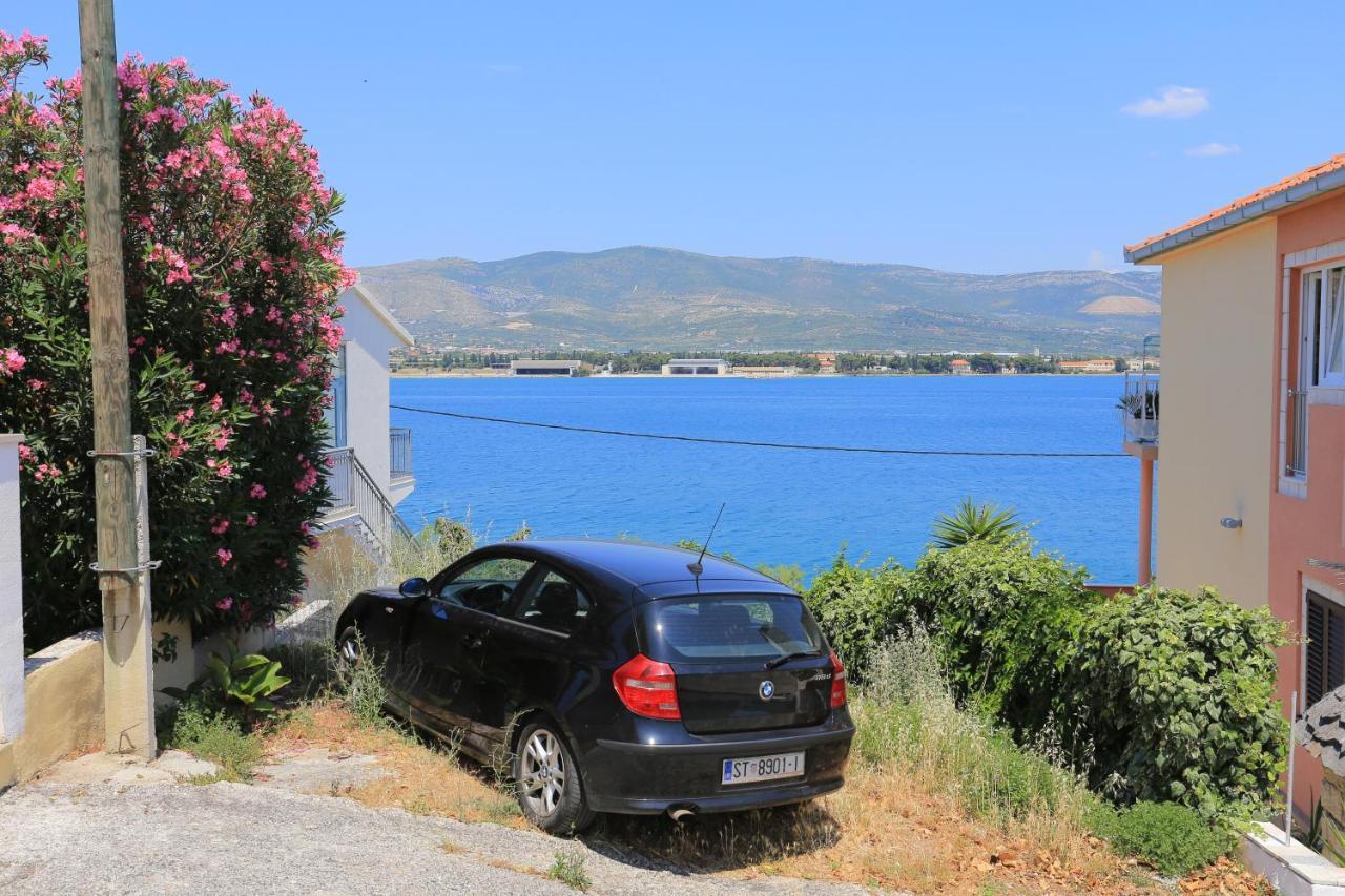 Apartments By The Sea Arbanija, Ciovo - 18661 Trogir Exterior photo